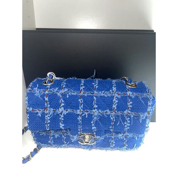 Chanel Classic Flap Bag in Blue Tweed with Silver Hardware - Picture 6 of 6